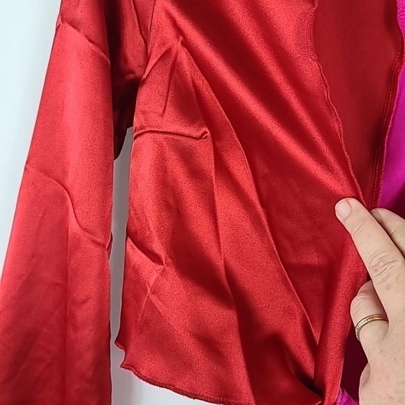 NEW JULIA by Love J Satin Red Pink Tie Front Crop Top Blouse Sz M - Picture 4 of 11